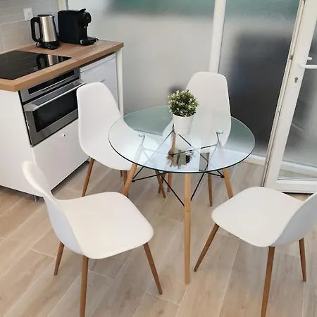 10 Mins Center St Germain En Laye