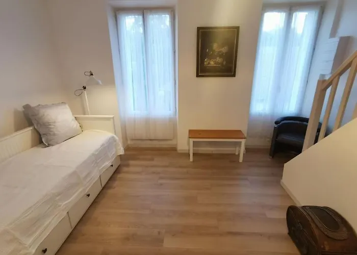 10 Mins Center St Germain En Laye Apartment